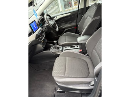 2022 Ford Focus ZETEC EDITION 1.5 TD 120 M M6 4DR €19,950 thumbnail