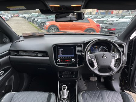 2021 Mitsubishi Outlander - thumbnail 14