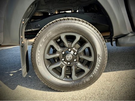2023 Toyota Hilux - thumbnail 17