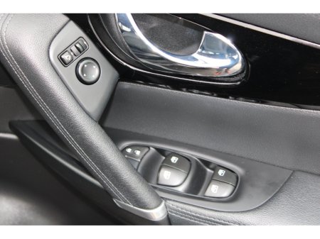 2020 Nissan Qashqai 1.3 PET SVE €19,950 thumbnail