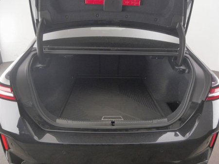 2024 BMW i5 - thumbnail 13