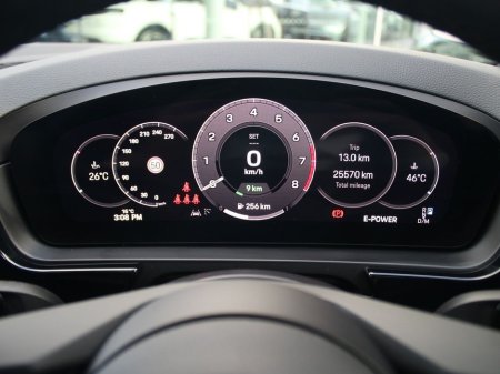 2024 Porsche Cayenne E-Hybrid Coupe €105,000 thumbnail