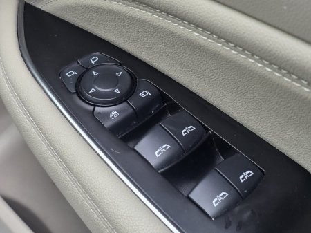 2019 Opel Insignia 1.5 (140PS) Turbo 120 Years €13,950 thumbnail