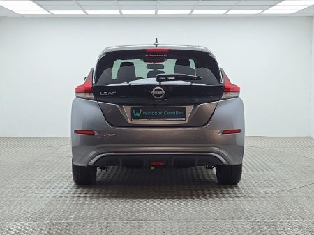 2024 Nissan Leaf - thumbnail 10