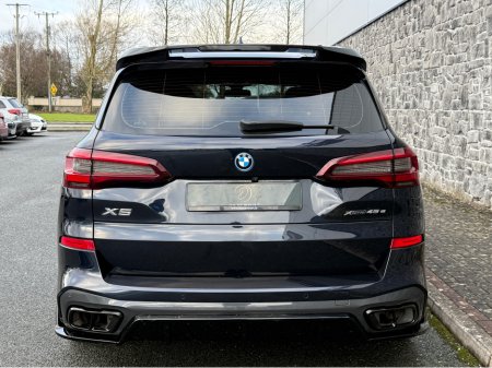 2022 BMW X5 M SPORT M PERF G05 X-DRIVE 5DR A €58,950 thumbnail