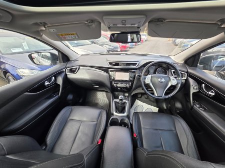 2016 Nissan Qashqai - thumbnail 9