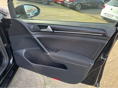 2016 Volkswagen Golf - thumbnail 12