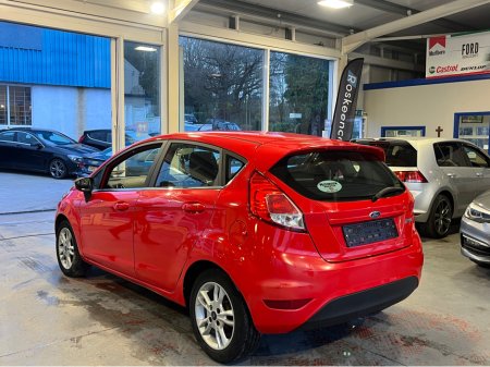 2015 Ford Fiesta - thumbnail 5