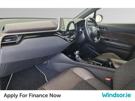 2018 Toyota C-HR HYBRID AUTO €17,995