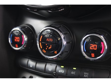 2019 MINI Cooper - thumbnail 14