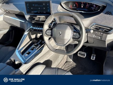 2025 Peugeot 5008 - thumbnail 9