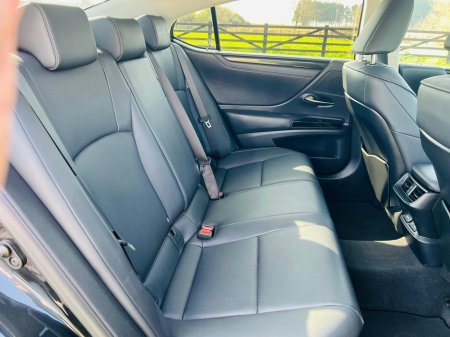 2023 Lexus ES 300 H - thumbnail 19