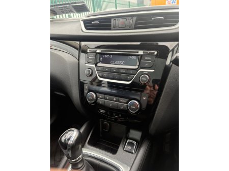 2017 Nissan Qashqai - thumbnail 9