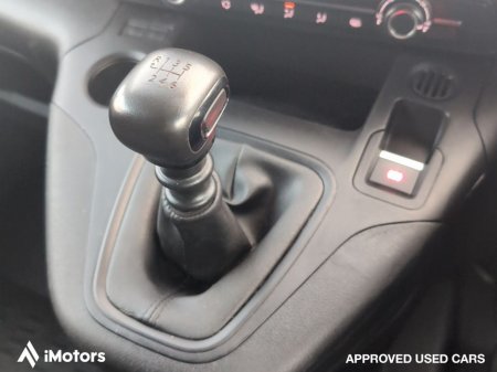 2022 Peugeot Partner - thumbnail 16