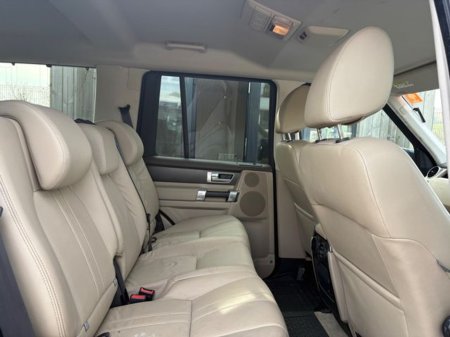 2012 Land Rover Discovery - thumbnail 16