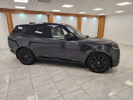 2025 Land Rover Range Rover - thumbnail 6