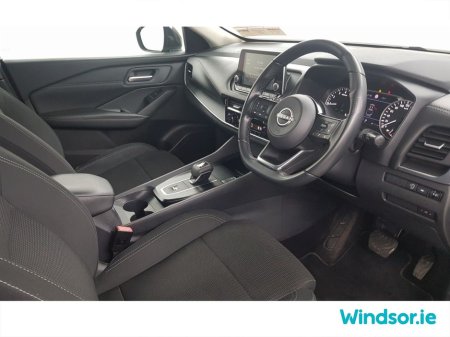 2023 Nissan Qashqai 1.3 PET MILD HYBRID SV CVT €28,995 thumbnail