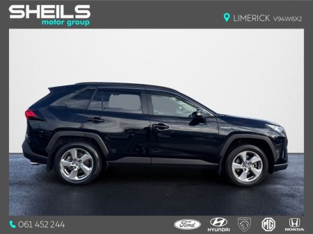 2022 Toyota Rav4 2.5 Hybrid Sol 2WD €35,900 thumbnail