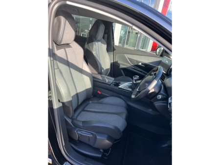 2021 Peugeot 5008 1.5 BlueHDi 130bhp Allure thumbnail