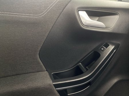 2023 Ford Puma - thumbnail 11