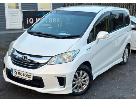 2015 Honda Freed 1.5 Petrol Hybrid Petrol 6 Seater Android Auto/CP €10,495