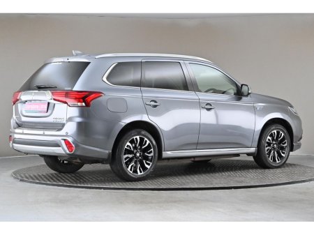 2018 Mitsubishi Outlander - thumbnail 10