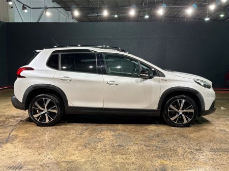 2019 Peugeot 2008 GT LINE - HALF LEATHER - FACTORY ALLOYS - CRUISE CONTROL - REAR CAMERA €15,950 thumbnail