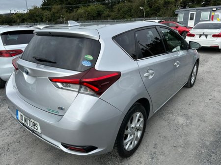 2016 Toyota Auris - thumbnail 10