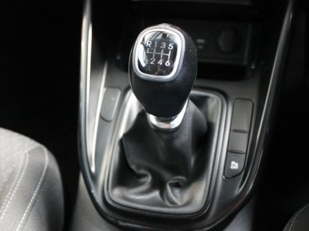 2017 Kia Carens 7 Seater EX 5DR €12,999 thumbnail