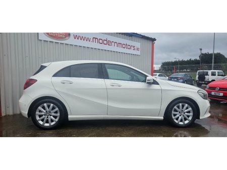 2016 Mercedes-Benz A Class - view 4