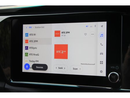 2025 Toyota Hilux Invincible X * Roll cover and bars inc €66,358 thumbnail