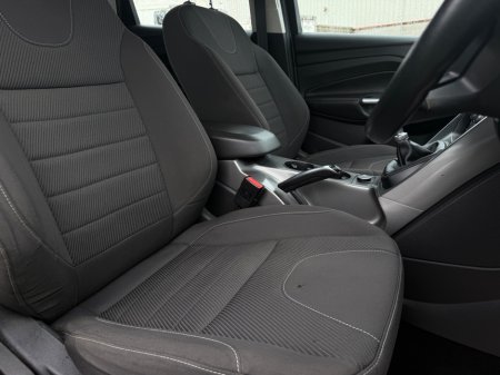 2015 Ford Kuga - thumbnail 13