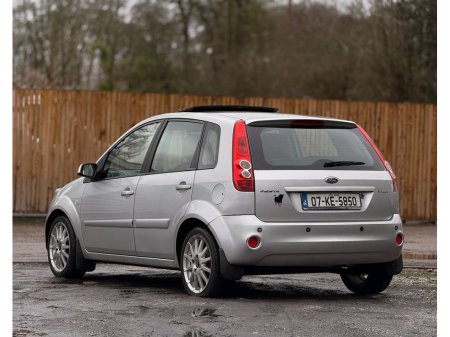 2007 Ford Fiesta - thumbnail 15