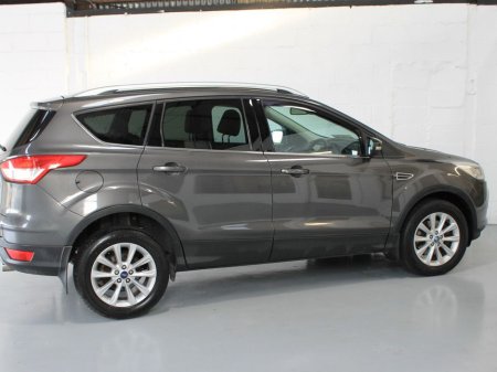 2016 Ford Kuga - thumbnail 5