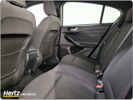 2024 Ford Focus - thumbnail 13