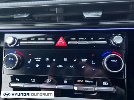 2025 Hyundai Santa Fe Phev Premium Calligra €68,950 thumbnail