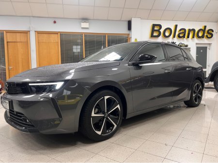 2024 Opel Astra Only 12,900 Kms High Spec Petrol Manual Elegance New Generation Opel Astra As New Heated Seats & Steering Wheel www.bolands.ie Est.1955
