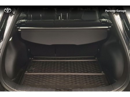 2024 Toyota Corolla Cross CROSS LUNA 1.8 €33,995 thumbnail