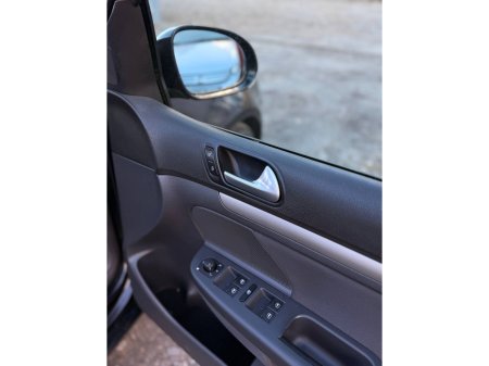 2008 Volkswagen Golf - thumbnail 31