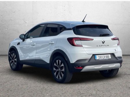 2024 Renault Captur TCe 90 Evolution €25,950 thumbnail