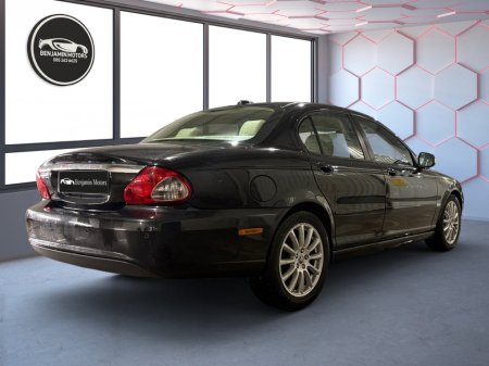 2010 Jaguar X-Type 2.2 Diesel Limited Edition Auto €4,950