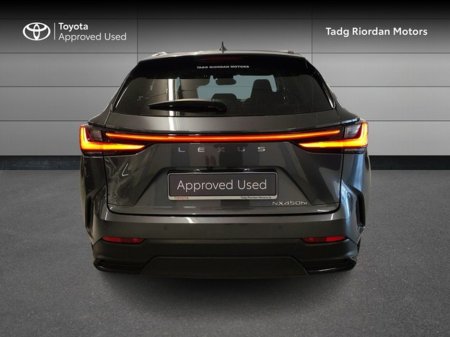 2022 Lexus NX 300 h - thumbnail 4