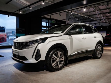2022 Peugeot 3008 - thumbnail 3