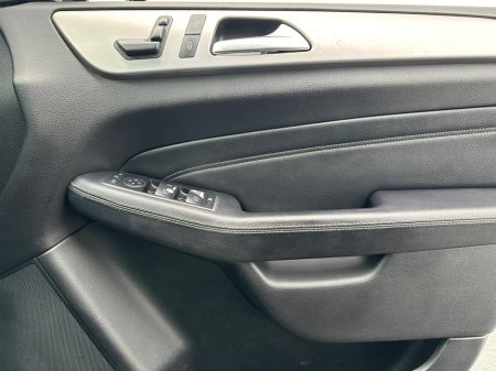 2014 Mercedes-Benz M Class - thumbnail 28