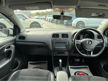 2017 Volkswagen Polo Vw Polo 1.2 tsi petrol, auto, loads of extras thumbnail