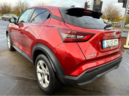 2021 Nissan Juke - view 4