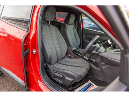 2025 Peugeot 2008 251D12190 Peugeot 2008 1.2 Puretech 100bhp Allure thumbnail