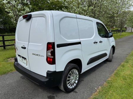 2024 Toyota Proace  €18,995