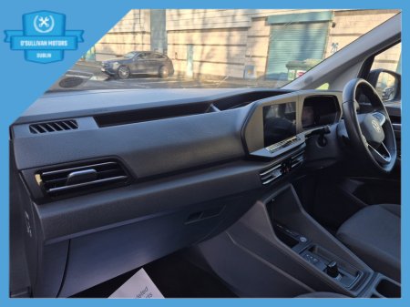 2025 Volkswagen Caddy 2025 / 7 SEATER / 2.0 DIESEL / AUTO €49,999 thumbnail