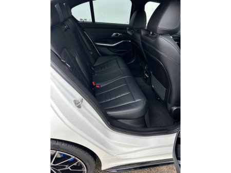 2022 BMW 3 Series - thumbnail 23